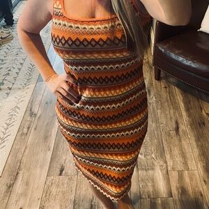 Spring Break ready!! Perfect dress for cruise or trip to Mexico!